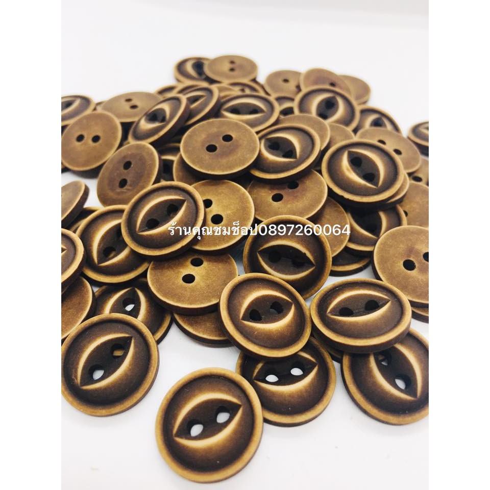 กระดุมไม้ลายลูกตา20ชิ้น20บาท