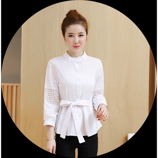 💋เสื้อแฟชั่นเกาหลี  ผ้าฝ้าย ตัดต่อแขนลูกไม้ฉลุลาย กระดุมหน้า พร้อมสายผูกเอว สีขาว