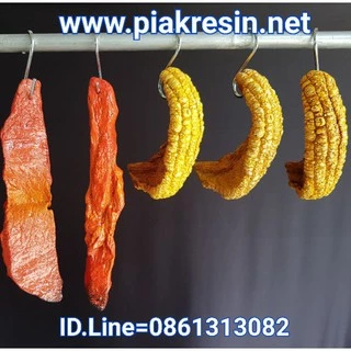 หมูกรอบ ปลอม เรซิ่น แบบE3 กว้าง 4.5 ยาว 16 หนา 5.5 CM ชิ้นละ 160 บาท