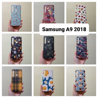 เคสแข็ง Samsung A9 2018 เคสไม่คลุมรอบนะคะ เปิดบน เปิดล่าง (ตอนกดสั่งซื้อ จะมีให้เลือกลายก่อนชำระเงินค่ะ)