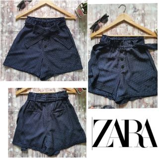 ZARA    กางเกงขาสั้น  เอวสม้อค พร้อมผ้าผูกเอว กระดุมหน้า  กระเป๋า 2ข้าง สวยมากค่ะ