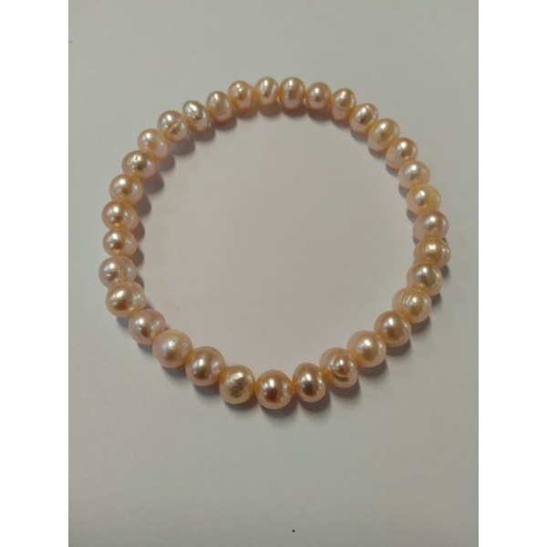 Gelang Tangan Mutiara Air Tawar Peach Color เส้นผ่านศูนย์กลาง 5-6mm