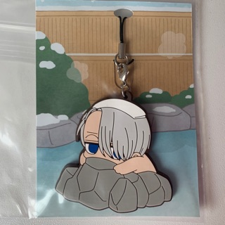 [Yuri on ice!] พวงกุญแจ สแตรปยาง วิคเตอร์ แช่ออนเซ็น จากอนิเมท มือ1 (Animate : Rubber strap Yuri on ice)