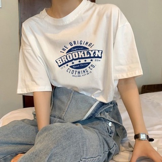 theclover.official เสื้อยืดผู้หญิง สกรีนข้อความ เสื้อแขนสั้น ใส่สบาย มีสินค้าพร้อมส่ง