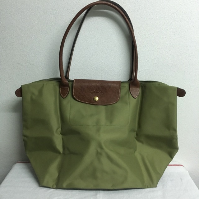 Longchamp size M หูยาว มือสอง ของแท้