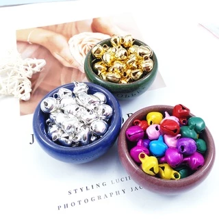 กระดิ่งเต้นรํา แฮนด์เมด ขนาดเล็ก หลากสีสัน สําหรับคริสต์มาส Diy จํานวน 100 ชิ้น ต่อแพ็ค
