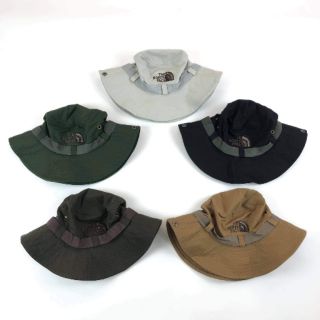 ☑️สินค้า​มาใหม่เพิ่ม ✔️หมวกปีกรอบ The North​ Face​ รุ่นมีแถบ