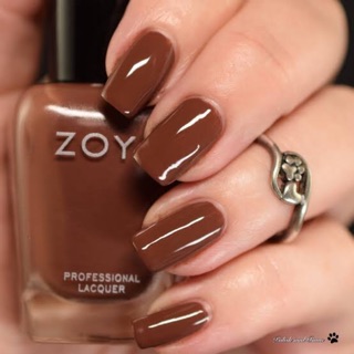 พร้อมส่ง Zoya Foster  ยาทาเล็บสีน้ำตาลเข้ม hot chocolate with pink undertones แท้ 💯%