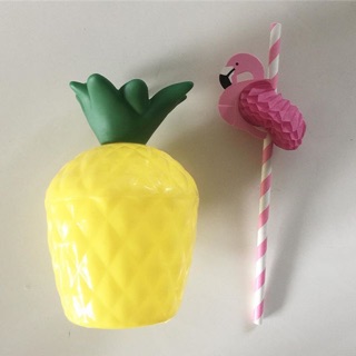 mininature pineapple cup ขวดน้ำสับปะรด ไม่รวมหลอดฟลามิงโกสีชมพู