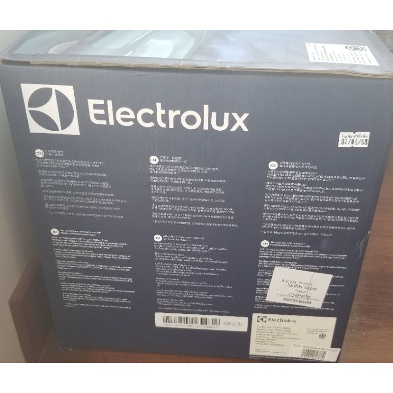 STEAM GENERATOR IRON, ELECTROLUX, MODEL E7SS1-40DB