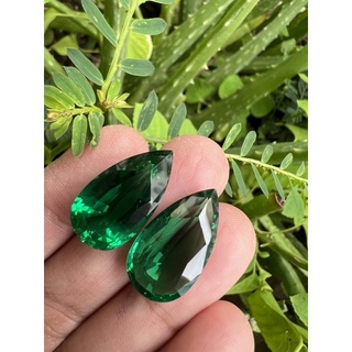 Synthetic Emerald Pear 15x22 30cts 2pcs.Synthetic Emerald Square 15X22 30cts. มรกตสีเขียวนาโนสังเคราะห์ รูปไข่ ขนาด  13X