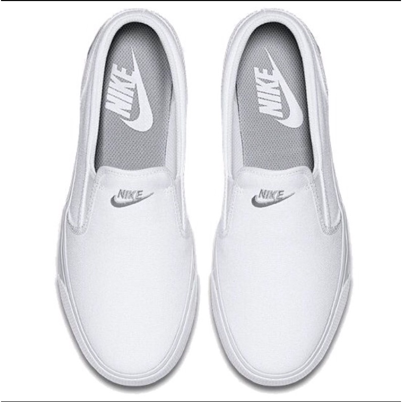 Nike  Slip On ไซส์ 38 มือสอง สภาพดีมากก