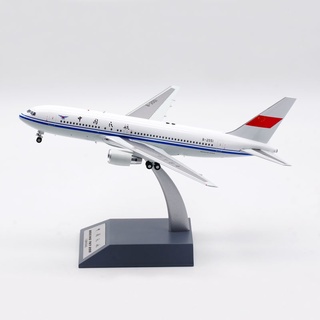 โมเดลเครื่องบิน 1:200 CAAC Boeing b767-200er b-2551