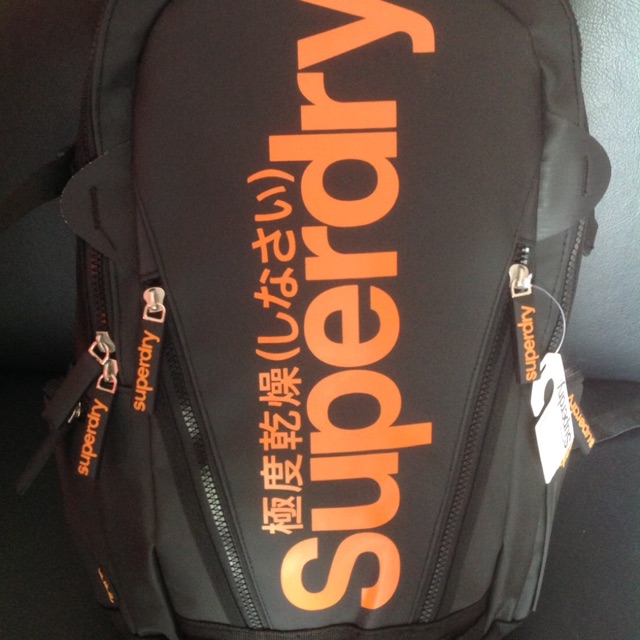 กระเป๋าเป้ SuperDry รุ่น Tarpaulin Backpack ราคา2,250บาท
