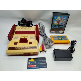 Famicom จอยเม็ดถั่วอีกหนึ่งซีรี่ที่หายากในชุดพร้อมเล่นครับแถมมารีโอ้แท้พร้อมกล่องใส่พลาสติกให้ ระบบAVไฟไทย