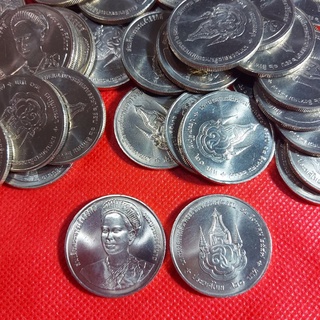 เหรียญที่ระลึก 20 บาท มหามงคลเฉลิมพระชนมพรรษาครบ6 รอบสมเด็จพระนางเจ้าสิริกิติ์ พระบรมราชินีนาถ สภาพใหม่ ราคาต่อ 1 เหรียญ