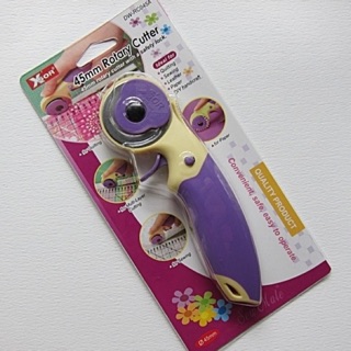 โรตารี่คัตเตอร์ Rotary Cutter 45 mm. Sew Mate