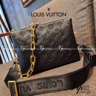 LV HANDLE POUCH MONOGRAM กระเป๋าสะพายกึ่งคลัชท์ สุดล้ำ ใหม่ล่าสุดมาแรงมาก ด้วยความสวยปังตั้งแต่แรกเห็น วัสดุหนังแกะปั๊ม