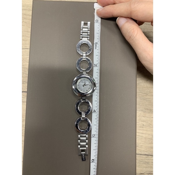 นาฬิกาผู้หญิง DKNY เหมาะกับคนข้อมือเล็ก