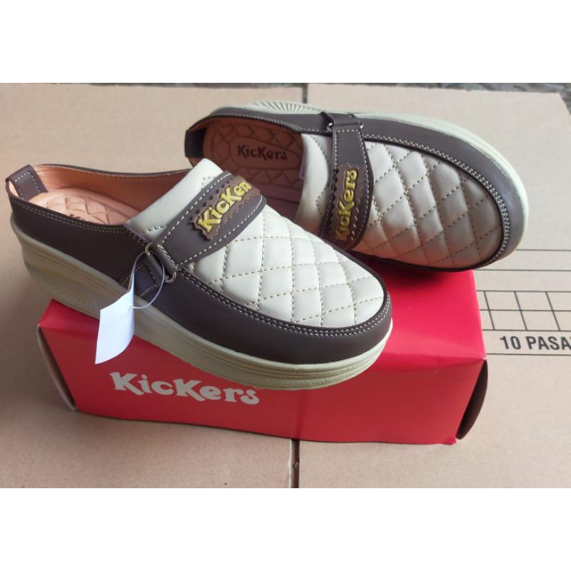 ผู้หญิง WEDGES Kickers slipper // รองเท้าเจลลี่ // รวมกัน Kickers WEDGES