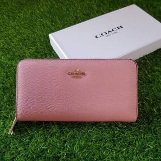 Coach กระเป๋าสตางค์ใบยาวซิปรอบ