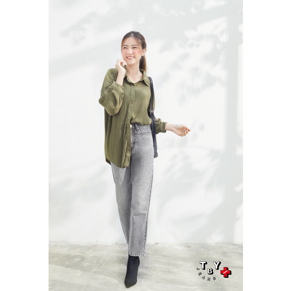 กางเกงยีนส์ผ้าไม่ยืดสีดำ ขากระบอกเล็ก เอวสูง ฟอกแรนดอม(T2980) – โปรปัง
