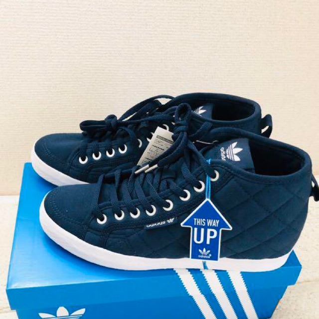 รองเท้า ADIDAS 👟 #ของแท้💯%  รุ่น HONEY MID UP QUILT AC S76896