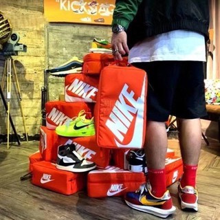 กระเป๋าใส่รองเท้า Nike ShoeBox Bag