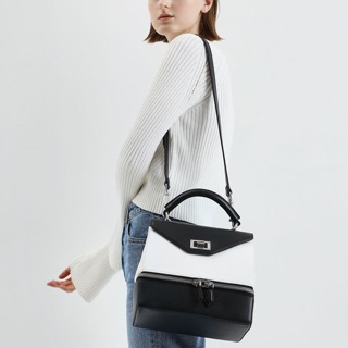 [Charles&amp;Keith] Two-Way Zip Top Handle Bag