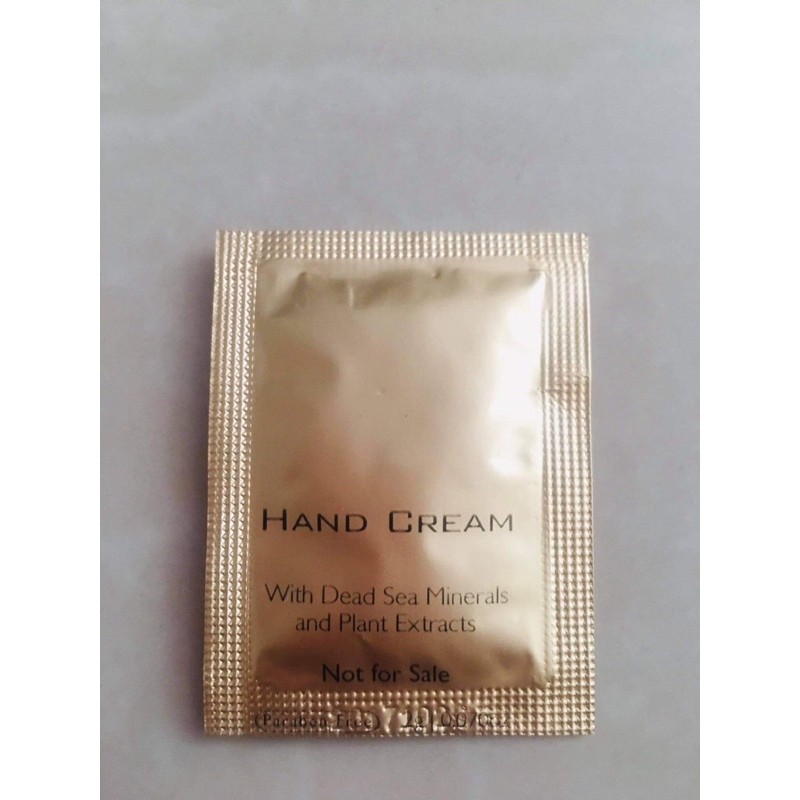 KEDMA Moisturizing Hand Cream ของแท้ 100% จากช็อป KEDMA (ขนาดทดลอง 2g ค่ะ)