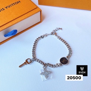 New สร้อยข้อมือ พร้อมส่ง