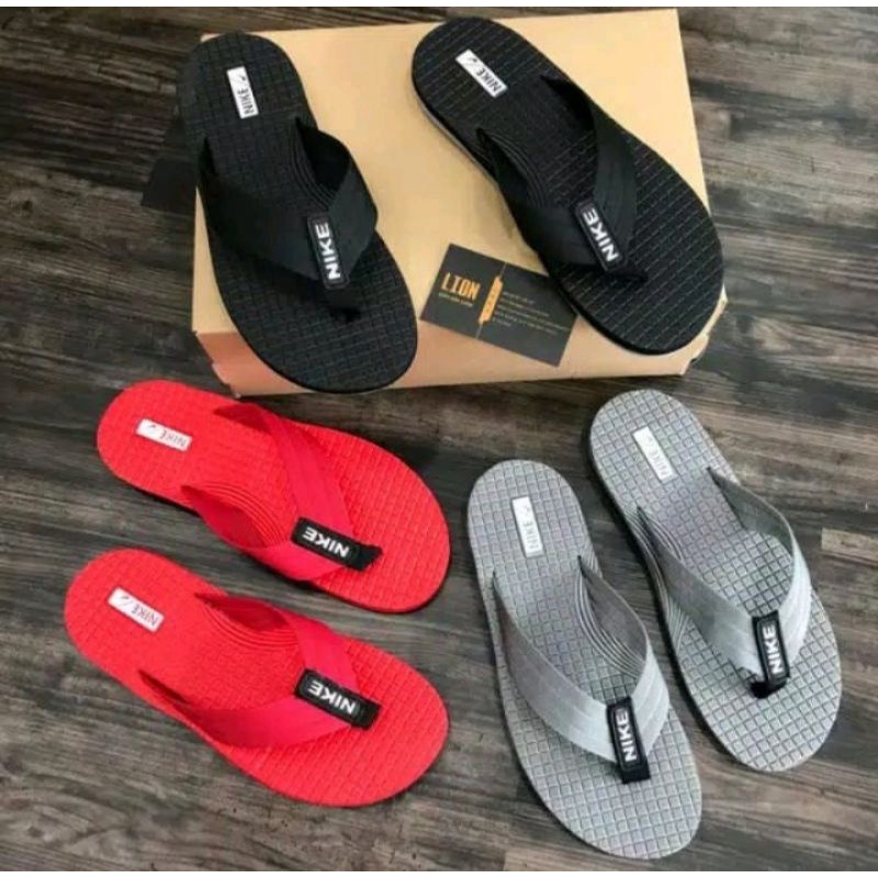 รองเท้าแตะผู้ชาย Nike