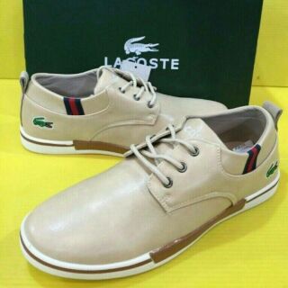 Lacoste มี 5 สี