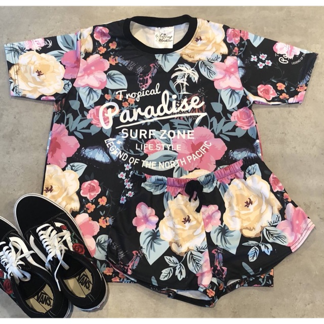 เซทเสื้อยืด & กางเกงขาสั้นลายดอกไม้paradise