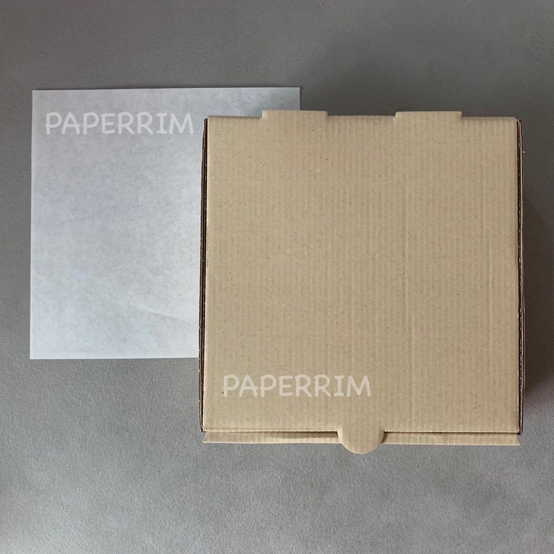 กล่องพิซซ่า พร้อมกระดาษรองอาหารสีขาว ขนาด 8 นิ้ว (8 x 8 x 2 นิ้ว) บรรจุ 5 ใบ และ 10 ใบ
