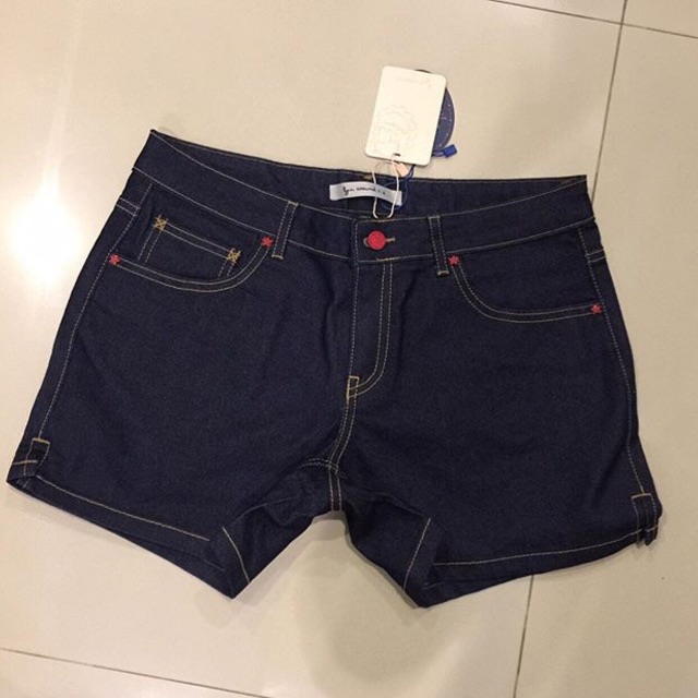 กางเกงยีนส์ขาสั้น lynaround