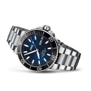 ORIS AQUIS BIG DAY DATE BLUE ประกันศูนย์ไทย 3 ปี ใหม่