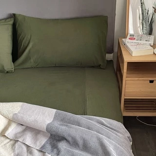 ผ้าปูที่นอน รัดมุม สีพื้น Solstice Home ผ้า Plain Cotton ทำจากฝ้าย 100% ขนาด 3.5 / 5 / 6 ฟุต