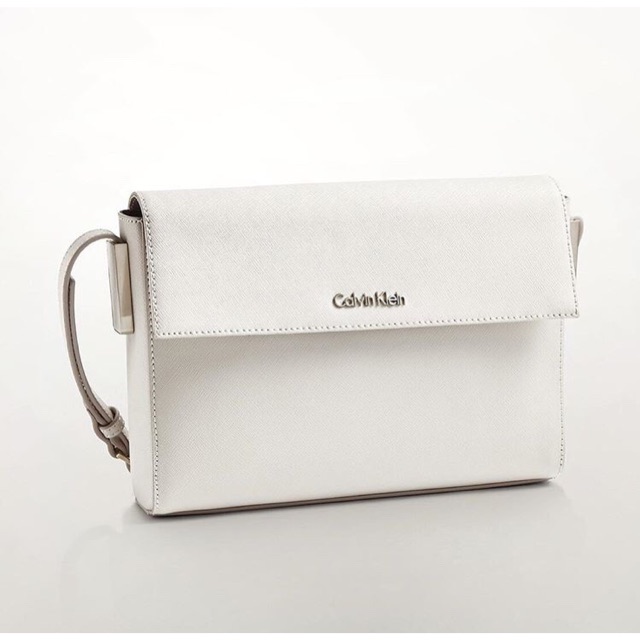 Calvin Klein leather bag ของแท้100% มือ2 ต่อรองราคาได้