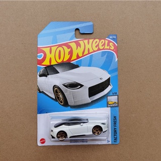 Hotwheels รุ่น Nissan Z Proto ขาว