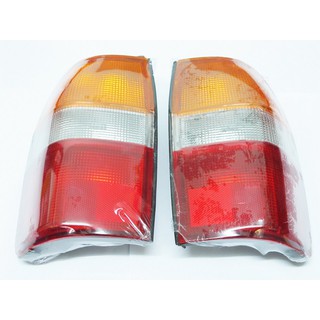 เสื้อไฟท้าย มิตซูบิชิ สตราด้า แกรนดิส 1995-2004 ข้างซ้าย ข้างขวา REAR TAIL LIGHT LAMP PAIR FOR MITSUBISHI L200 PICK UP