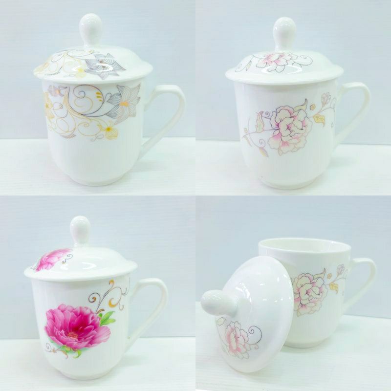 แก้วน้ำชา-กาแฟ สีขาว แบบมีฝาปิด กระเบื้อง เซรามิก ลายดอกไม้ ของขัวญ งานเกษียณ สวยงาม