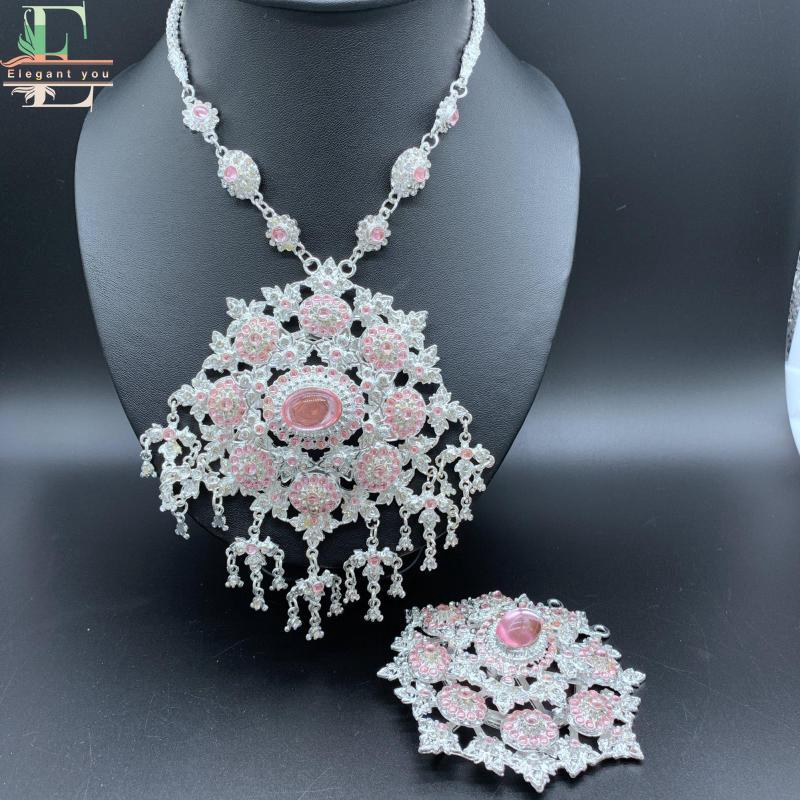 ชุดสร้อยเจ้าสาว สร้อยโบราณเงินพลอยชมพูพร้อมหัวเข็มขัด - รูปที่ 2