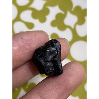 (Z)พลอยธรรมชาติ นิลดำ(Black Spinel) พลอยแท้100% น้ำหนัก 33.00 กะรัต