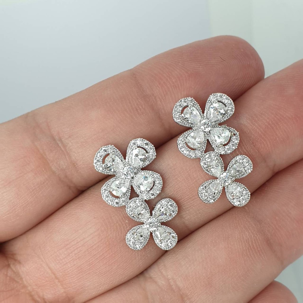 XXถูกมากXX ต่างหูเพชรดอกไม้ 4 แฉก CZ Diamond ดอกใหญ่ 1.5 ดอกเล็ก 1.2 mm.  ตัวเรือนเงิน ไม่แพ้ ไม่ลอก