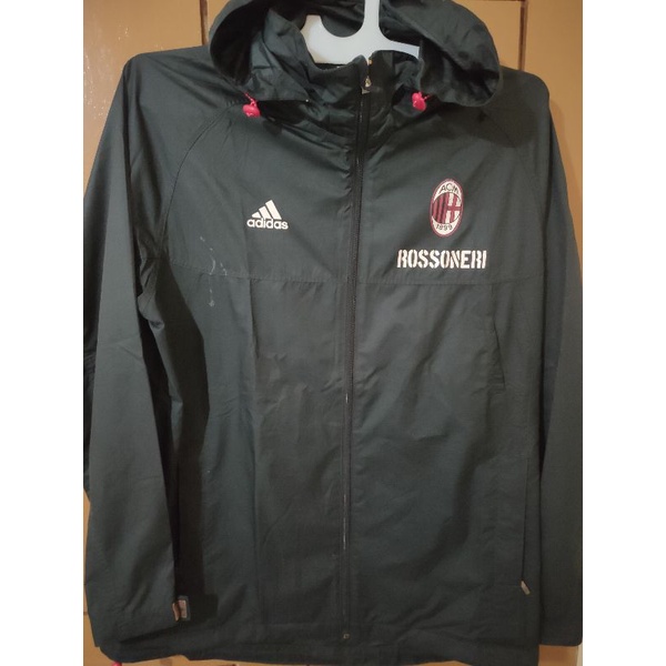 เสื้อแจ็คเก็ตกันลม ac milan ของแท้ ไซส์ 100 สภาพดี