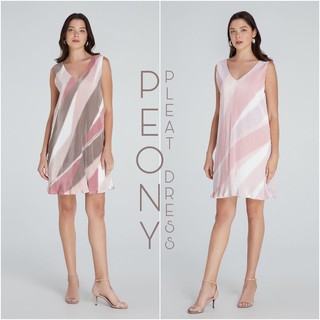 Peony Pleat Dress เดรสพลีท คอวี