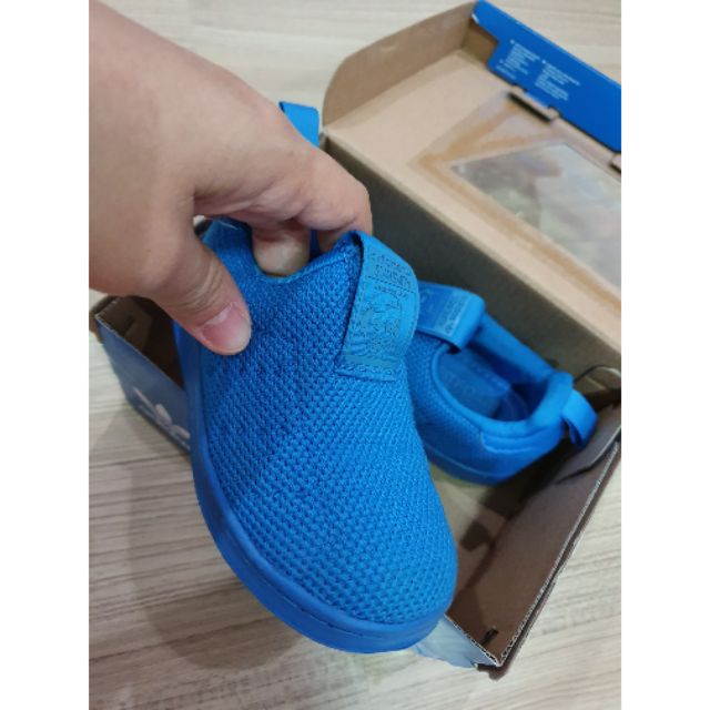 รองเท้าเด็กadidas/เท้ายาว4ซม./UK7k.