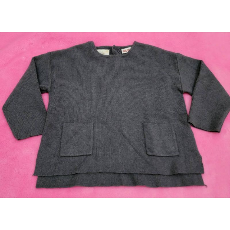 Sweater เด็กผู้หญิงมือสอง แบรนด์Zaraแท้จากShop(ไม่เคยใส่เลย)
