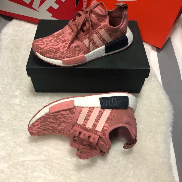 adidas Adidas NMD R1 RAW PINK แท้ สภาพนางคว้าา